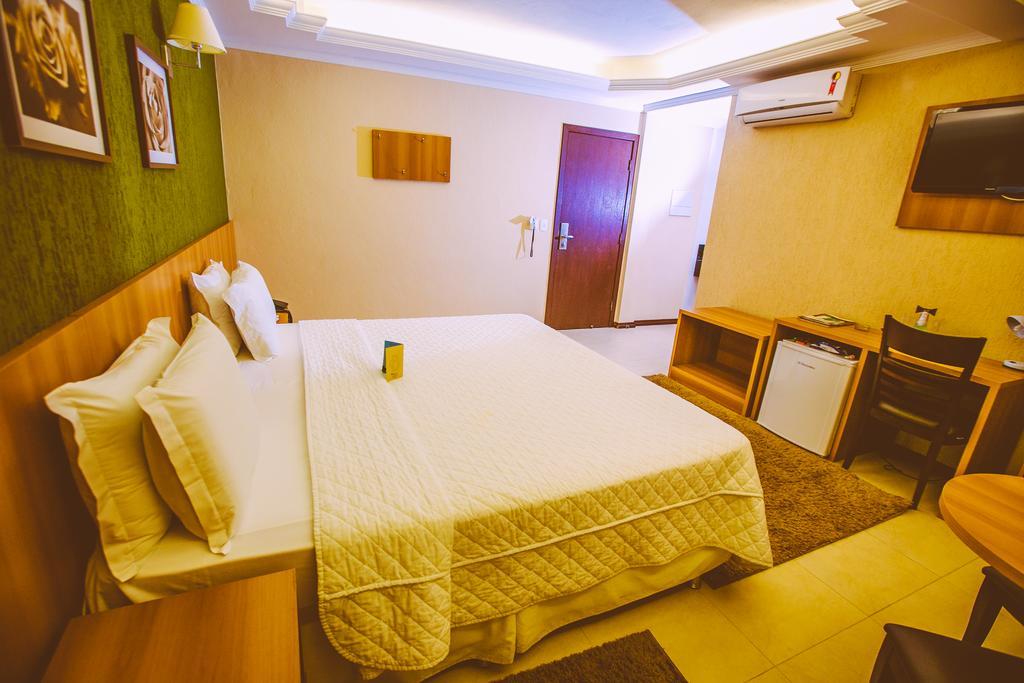 Hotel Dom Otto Vespasiano Esterno foto